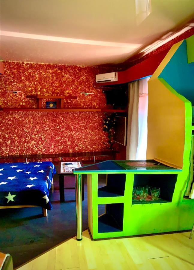 One-Bedroom Apartment On Gagarina 哈尔科夫 外观 照片